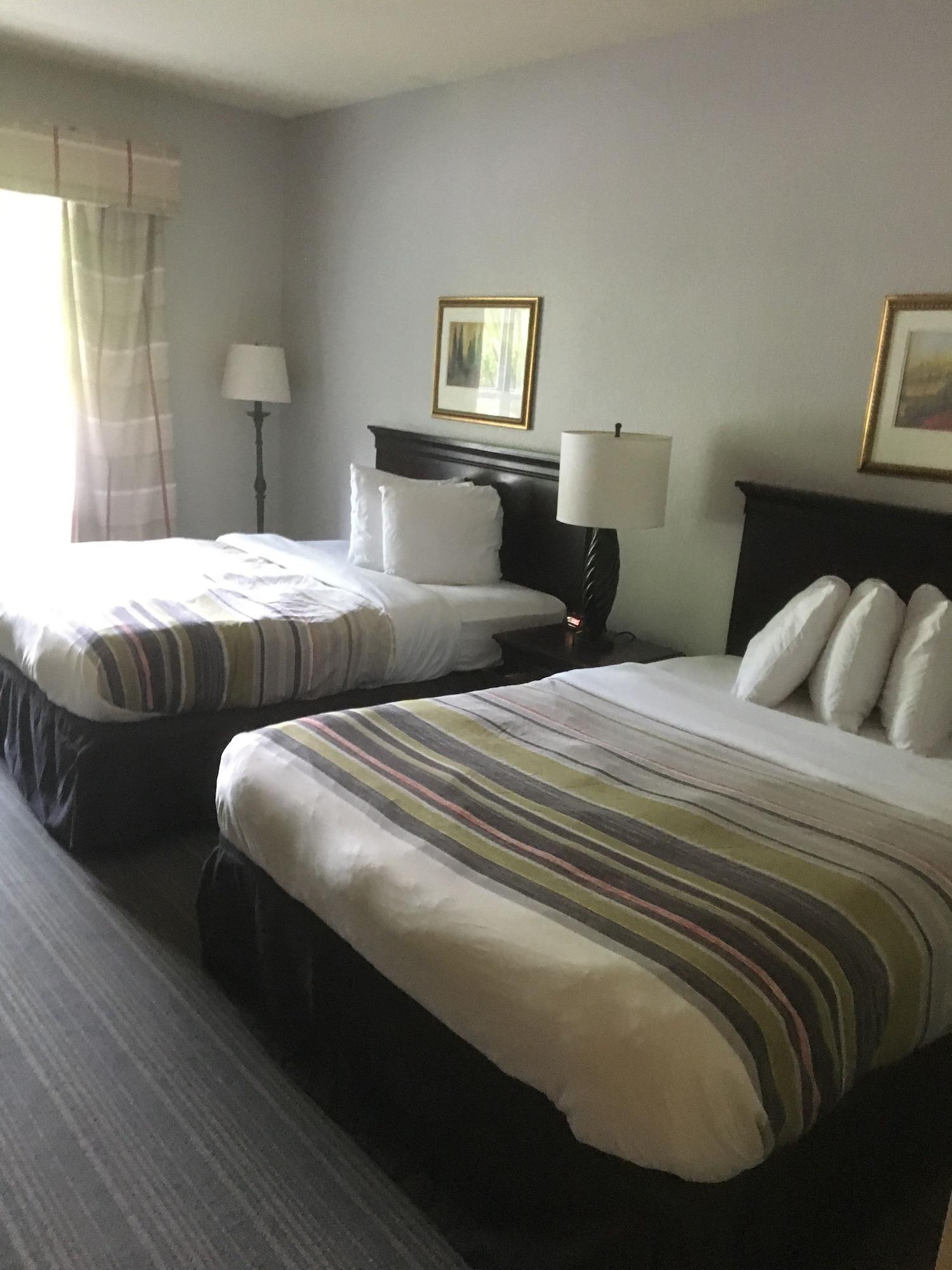 Baymont By Wyndham Sumter Hotel Exterior photo