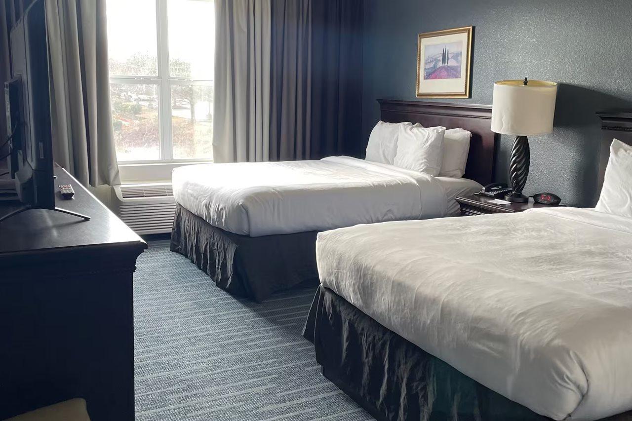 Baymont By Wyndham Sumter Hotel Exterior photo