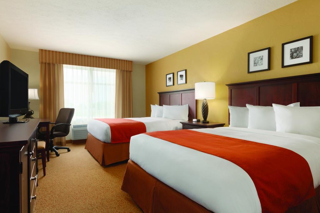 Baymont By Wyndham Sumter Hotel Exterior photo